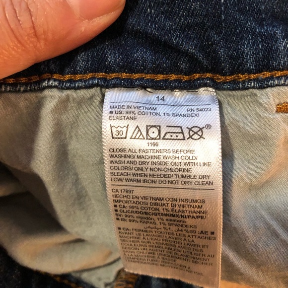 OLD NAVY | Summer High Rise Denim Shorts, Size US 14 - Picture 9 of 12